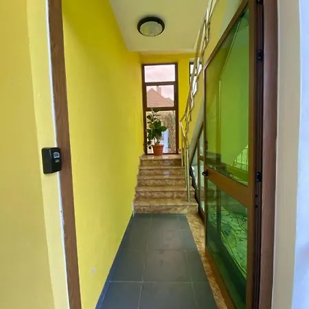 Villa Tota *