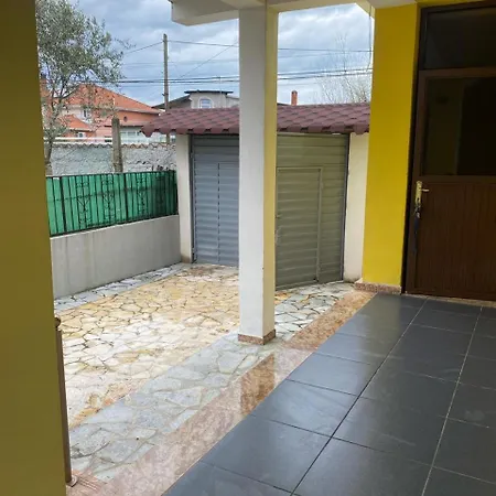 Tota Villa Shkoder